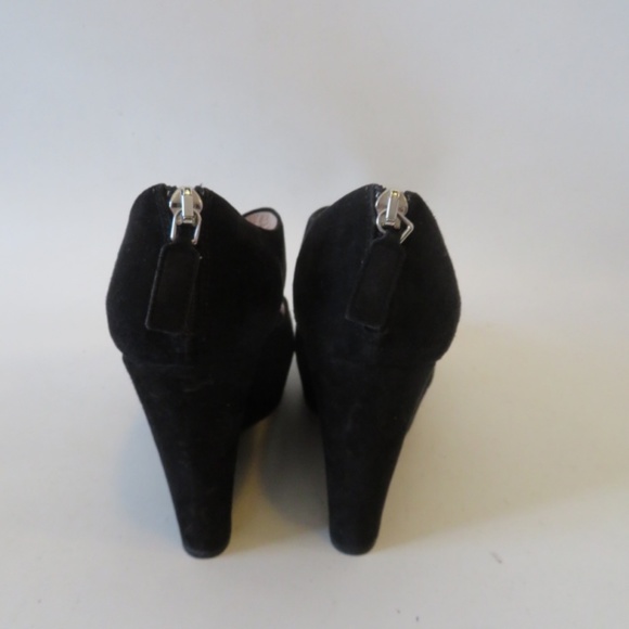 PRADA BLACK SUEDE OPEN TOE WEDGE SANDALS SIZE 37.5 - Picture 5 of 6